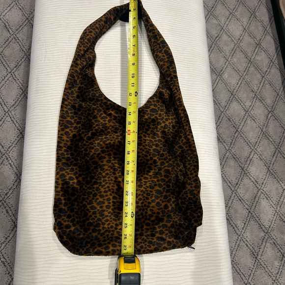 Leopard Print Shoulder Bag - Picture 4 of 5
